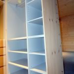 Qualitat i servei defineixen Fusteria de luxe Carpintería de lujo Ebenisteria Confer Andorra, que es caracteritza per un equip multidisciplinari i una oficina tècnica amb professionals de primera línia i anys d’experiència. Aquesta capacitat de treball permet fer realitat qualsevol disseny d’un arquitecte o interiorista a partir d’un simple esbós i, alhora, mantenir una interlocució amb el client que busca solucions per donar resposta a les necessitats funcionals d’un espai. Taller d’ebenisteria i fusteria de luxe i d’alta gamma. Som capaços de fer realitat un moble partint del plànol més detallat però també d’una idea mínima, un simple croquis, inspiració o element preexistent. En col·laboració amb arquitectes, interioristes i professionals del disseny, els nostres experts en fusta seleccionaran els materials i tècniques adequats perquè el moble adquireixi tot el seu potencial estètic i funcional i tingui un rendiment òptim en l’ús que se’n faci.