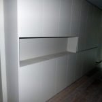 Qualitat i servei defineixen Fusteria de luxe Carpintería de lujo Ebenisteria Confer Andorra, que es caracteritza per un equip multidisciplinari i una oficina tècnica amb professionals de primera línia i anys d’experiència. Aquesta capacitat de treball permet fer realitat qualsevol disseny d’un arquitecte o interiorista a partir d’un simple esbós i, alhora, mantenir una interlocució amb el client que busca solucions per donar resposta a les necessitats funcionals d’un espai. Taller d’ebenisteria i fusteria de luxe i d’alta gamma. Som capaços de fer realitat un moble partint del plànol més detallat però també d’una idea mínima, un simple croquis, inspiració o element preexistent. En col·laboració amb arquitectes, interioristes i professionals del disseny, els nostres experts en fusta seleccionaran els materials i tècniques adequats perquè el moble adquireixi tot el seu potencial estètic i funcional i tingui un rendiment òptim en l’ús que se’n faci.