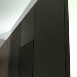 Qualitat i servei defineixen Fusteria de luxe Carpintería de lujo Ebenisteria Confer Andorra, que es caracteritza per un equip multidisciplinari i una oficina tècnica amb professionals de primera línia i anys d’experiència. Aquesta capacitat de treball permet fer realitat qualsevol disseny d’un arquitecte o interiorista a partir d’un simple esbós i, alhora, mantenir una interlocució amb el client que busca solucions per donar resposta a les necessitats funcionals d’un espai. Taller d’ebenisteria i fusteria de luxe i d’alta gamma. Som capaços de fer realitat un moble partint del plànol més detallat però també d’una idea mínima, un simple croquis, inspiració o element preexistent. En col·laboració amb arquitectes, interioristes i professionals del disseny, els nostres experts en fusta seleccionaran els materials i tècniques adequats perquè el moble adquireixi tot el seu potencial estètic i funcional i tingui un rendiment òptim en l’ús que se’n faci.