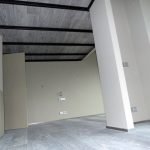 Qualitat i servei defineixen Fusteria de luxe Carpintería de lujo Ebenisteria Confer Andorra, que es caracteritza per un equip multidisciplinari i una oficina tècnica amb professionals de primera línia i anys d’experiència. Aquesta capacitat de treball permet fer realitat qualsevol disseny d’un arquitecte o interiorista a partir d’un simple esbós i, alhora, mantenir una interlocució amb el client que busca solucions per donar resposta a les necessitats funcionals d’un espai. Taller d’ebenisteria i fusteria de luxe i d’alta gamma. Som capaços de fer realitat un moble partint del plànol més detallat però també d’una idea mínima, un simple croquis, inspiració o element preexistent. En col·laboració amb arquitectes, interioristes i professionals del disseny, els nostres experts en fusta seleccionaran els materials i tècniques adequats perquè el moble adquireixi tot el seu potencial estètic i funcional i tingui un rendiment òptim en l’ús que se’n faci.