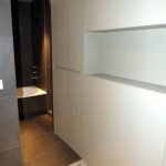 Qualitat i servei defineixen Fusteria de luxe Carpintería de lujo Ebenisteria Confer Andorra, que es caracteritza per un equip multidisciplinari i una oficina tècnica amb professionals de primera línia i anys d’experiència. Aquesta capacitat de treball permet fer realitat qualsevol disseny d’un arquitecte o interiorista a partir d’un simple esbós i, alhora, mantenir una interlocució amb el client que busca solucions per donar resposta a les necessitats funcionals d’un espai. Taller d’ebenisteria i fusteria de luxe i d’alta gamma. Som capaços de fer realitat un moble partint del plànol més detallat però també d’una idea mínima, un simple croquis, inspiració o element preexistent. En col·laboració amb arquitectes, interioristes i professionals del disseny, els nostres experts en fusta seleccionaran els materials i tècniques adequats perquè el moble adquireixi tot el seu potencial estètic i funcional i tingui un rendiment òptim en l’ús que se’n faci.