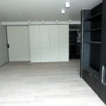 Qualitat i servei defineixen Fusteria de luxe Carpintería de lujo Ebenisteria Confer Andorra, que es caracteritza per un equip multidisciplinari i una oficina tècnica amb professionals de primera línia i anys d’experiència. Aquesta capacitat de treball permet fer realitat qualsevol disseny d’un arquitecte o interiorista a partir d’un simple esbós i, alhora, mantenir una interlocució amb el client que busca solucions per donar resposta a les necessitats funcionals d’un espai. Taller d’ebenisteria i fusteria de luxe i d’alta gamma. Som capaços de fer realitat un moble partint del plànol més detallat però també d’una idea mínima, un simple croquis, inspiració o element preexistent. En col·laboració amb arquitectes, interioristes i professionals del disseny, els nostres experts en fusta seleccionaran els materials i tècniques adequats perquè el moble adquireixi tot el seu potencial estètic i funcional i tingui un rendiment òptim en l’ús que se’n faci.