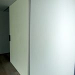 Qualitat i servei defineixen Fusteria de luxe Carpintería de lujo Ebenisteria Confer Andorra, que es caracteritza per un equip multidisciplinari i una oficina tècnica amb professionals de primera línia i anys d’experiència. Aquesta capacitat de treball permet fer realitat qualsevol disseny d’un arquitecte o interiorista a partir d’un simple esbós i, alhora, mantenir una interlocució amb el client que busca solucions per donar resposta a les necessitats funcionals d’un espai. Taller d’ebenisteria i fusteria de luxe i d’alta gamma. Som capaços de fer realitat un moble partint del plànol més detallat però també d’una idea mínima, un simple croquis, inspiració o element preexistent. En col·laboració amb arquitectes, interioristes i professionals del disseny, els nostres experts en fusta seleccionaran els materials i tècniques adequats perquè el moble adquireixi tot el seu potencial estètic i funcional i tingui un rendiment òptim en l’ús que se’n faci.