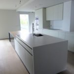 Qualitat i servei defineixen Fusteria de luxe Carpintería de lujo Ebenisteria Confer Andorra, que es caracteritza per un equip multidisciplinari i una oficina tècnica amb professionals de primera línia i anys d’experiència. Aquesta capacitat de treball permet fer realitat qualsevol disseny d’un arquitecte o interiorista a partir d’un simple esbós i, alhora, mantenir una interlocució amb el client que busca solucions per donar resposta a les necessitats funcionals d’un espai. Taller d’ebenisteria i fusteria de luxe i d’alta gamma. Som capaços de fer realitat un moble partint del plànol més detallat però també d’una idea mínima, un simple croquis, inspiració o element preexistent. En col·laboració amb arquitectes, interioristes i professionals del disseny, els nostres experts en fusta seleccionaran els materials i tècniques adequats perquè el moble adquireixi tot el seu potencial estètic i funcional i tingui un rendiment òptim en l’ús que se’n faci.