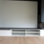 Qualitat i servei defineixen Fusteria de luxe Carpintería de lujo Ebenisteria Confer Andorra, que es caracteritza per un equip multidisciplinari i una oficina tècnica amb professionals de primera línia i anys d’experiència. Aquesta capacitat de treball permet fer realitat qualsevol disseny d’un arquitecte o interiorista a partir d’un simple esbós i, alhora, mantenir una interlocució amb el client que busca solucions per donar resposta a les necessitats funcionals d’un espai. Taller d’ebenisteria i fusteria de luxe i d’alta gamma. Som capaços de fer realitat un moble partint del plànol més detallat però també d’una idea mínima, un simple croquis, inspiració o element preexistent. En col·laboració amb arquitectes, interioristes i professionals del disseny, els nostres experts en fusta seleccionaran els materials i tècniques adequats perquè el moble adquireixi tot el seu potencial estètic i funcional i tingui un rendiment òptim en l’ús que se’n faci.