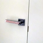 Qualitat i servei defineixen Fusteria de luxe Carpintería de lujo Ebenisteria Confer Andorra, que es caracteritza per un equip multidisciplinari i una oficina tècnica amb professionals de primera línia i anys d’experiència. Aquesta capacitat de treball permet fer realitat qualsevol disseny d’un arquitecte o interiorista a partir d’un simple esbós i, alhora, mantenir una interlocució amb el client que busca solucions per donar resposta a les necessitats funcionals d’un espai. Taller d’ebenisteria i fusteria de luxe i d’alta gamma. Som capaços de fer realitat un moble partint del plànol més detallat però també d’una idea mínima, un simple croquis, inspiració o element preexistent. En col·laboració amb arquitectes, interioristes i professionals del disseny, els nostres experts en fusta seleccionaran els materials i tècniques adequats perquè el moble adquireixi tot el seu potencial estètic i funcional i tingui un rendiment òptim en l’ús que se’n faci.